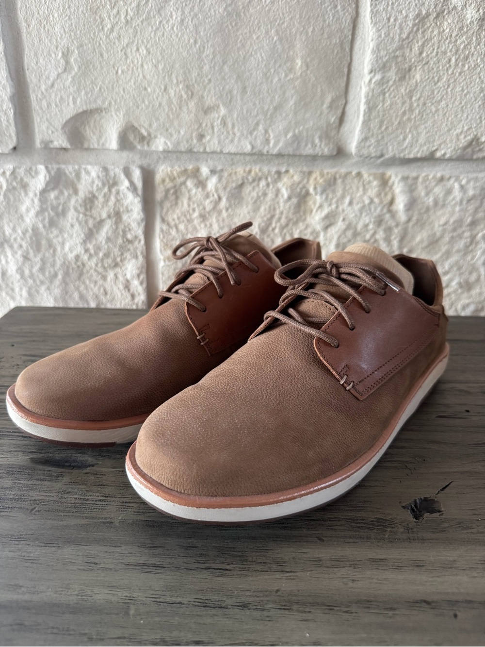 OluKai Kalia Li Men’s Leather Shoes Brown Tan Size 10